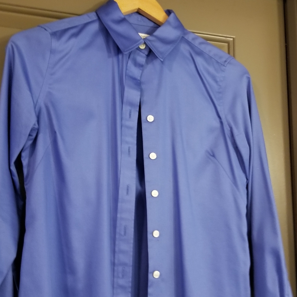 Beautiful blue button-up with lovely sheen